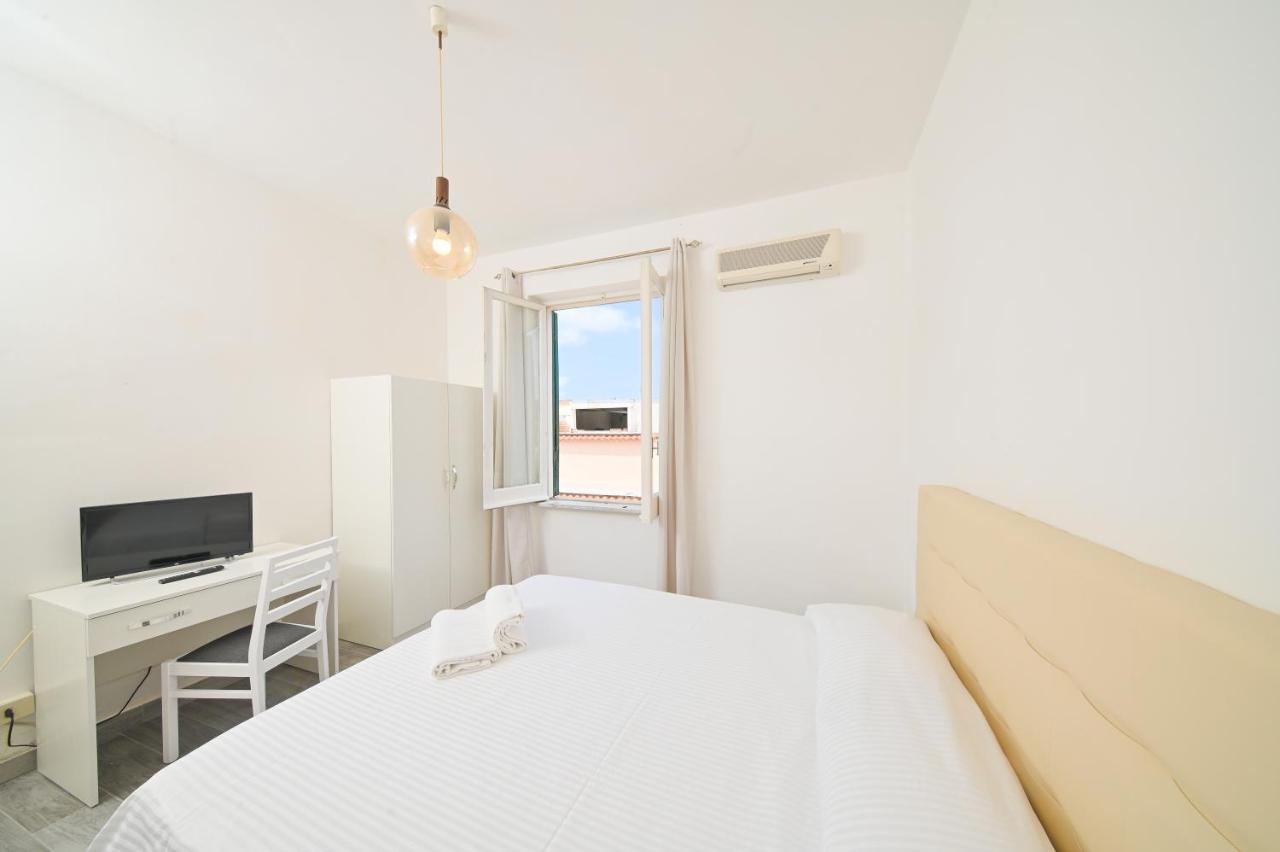 Villa Diana - Beach & Rooms Ischia Luaran gambar